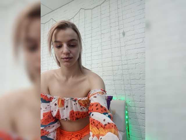 Snímky obrazovky vysielania Hungry-Bunnyy