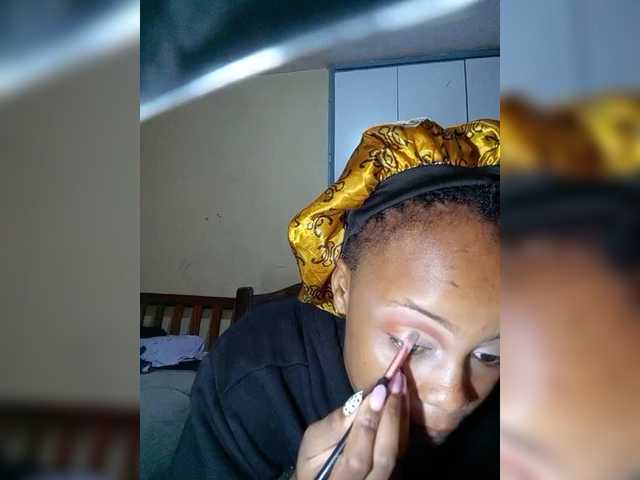 Snímky obrazovky vysielania Ascar243