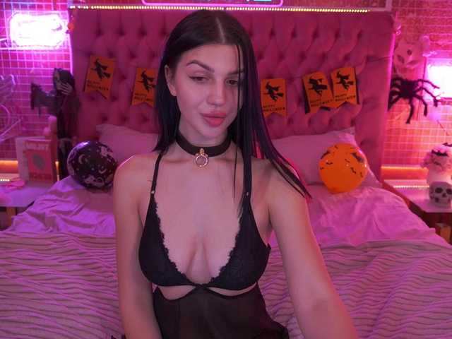 Snímky obrazovky vysielania KamilaVibes