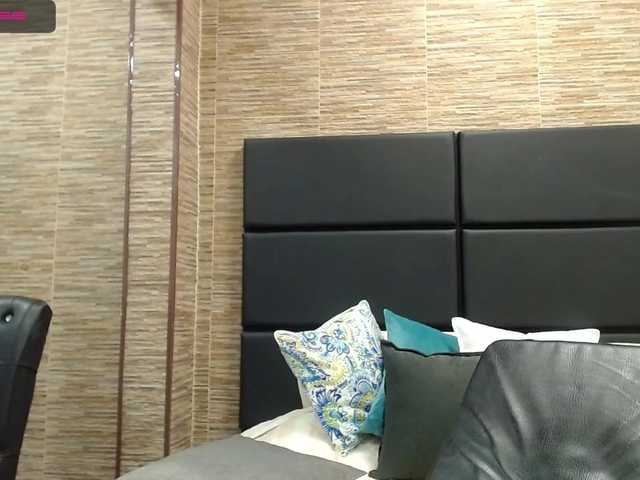 Snímky obrazovky vysielania KarinHidalgo