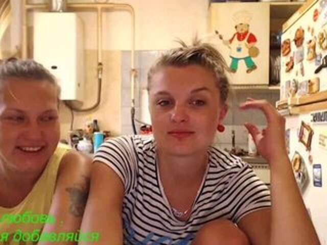 Snímky obrazovky vysielania SEX-THREESOME