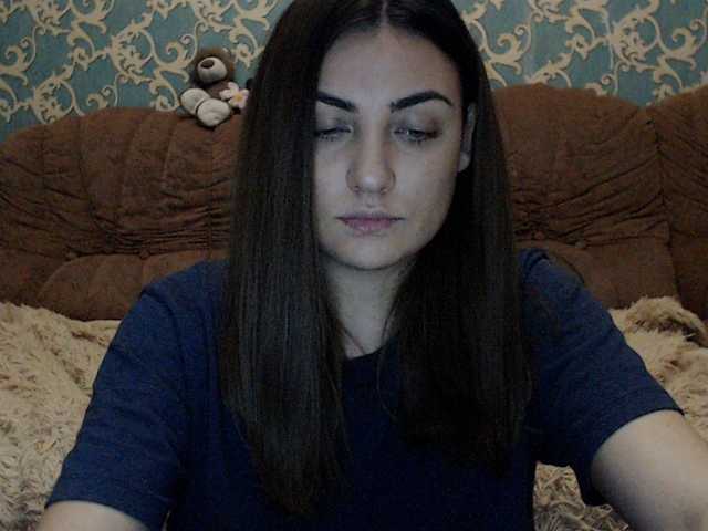 Snímky obrazovky vysielania KattyCandy