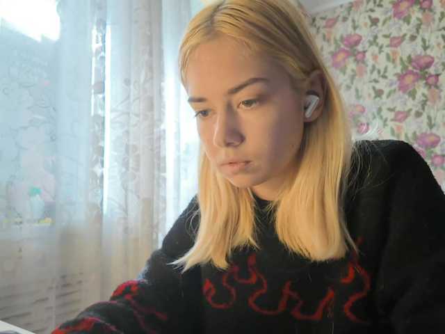 Snímky obrazovky vysielania KayleneTemplet