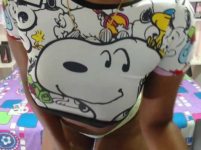 Fotografie keiramiles This naughty babe is ready to give you the best show of your life !!! Come and watch her hot striptease + full naked body!!! 2 199 for goal // Goal: Hot striptease + full naked body // #latina #chubby #bigboobs #fatass