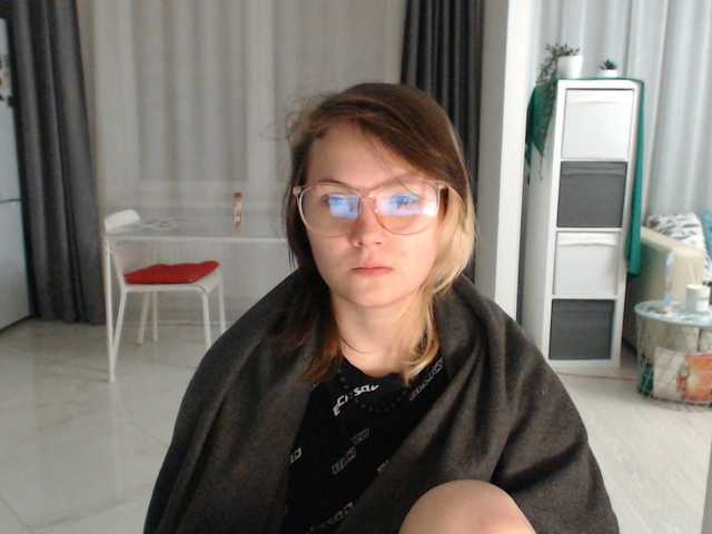 Snímky obrazovky vysielania KellyDream