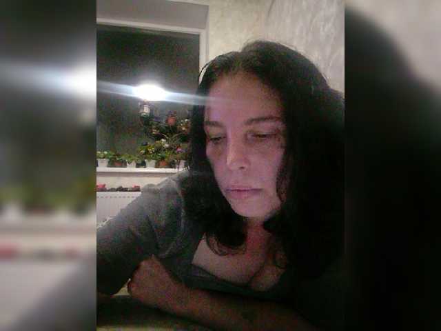 Snímky obrazovky vysielania KellyLuxe