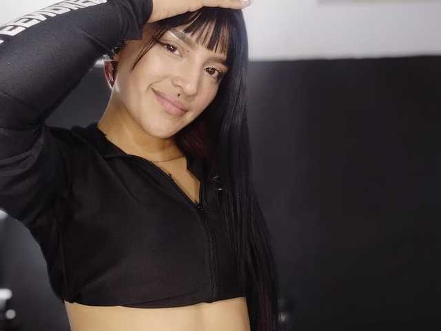 Foto profilu Kendall-Hot420