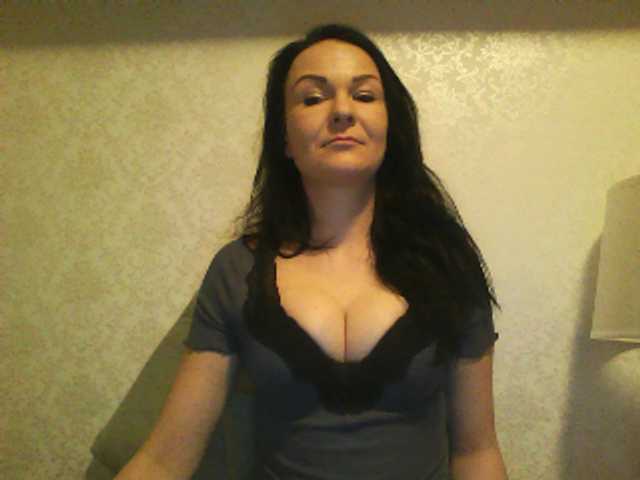 Snímky obrazovky vysielania KendallLUXE