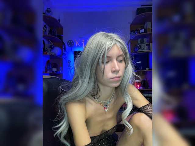 Snímky obrazovky vysielania KiKas__so