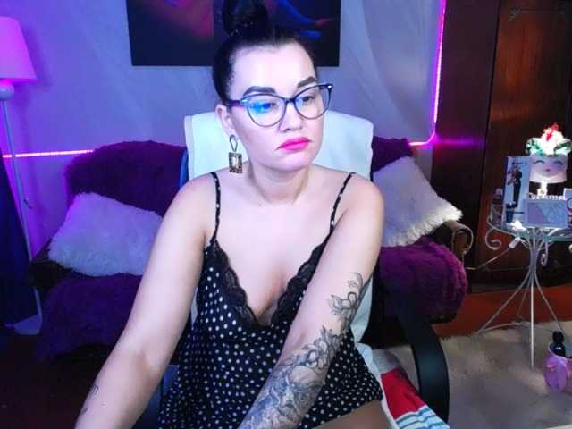 Snímky obrazovky vysielania KimGarson