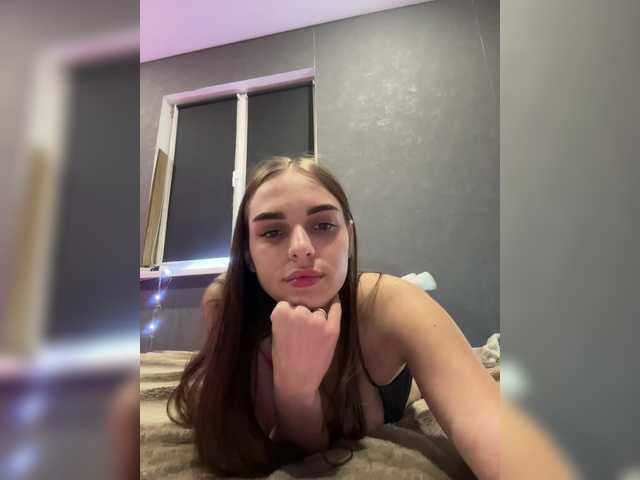 Snímky obrazovky vysielania Kiraaa23