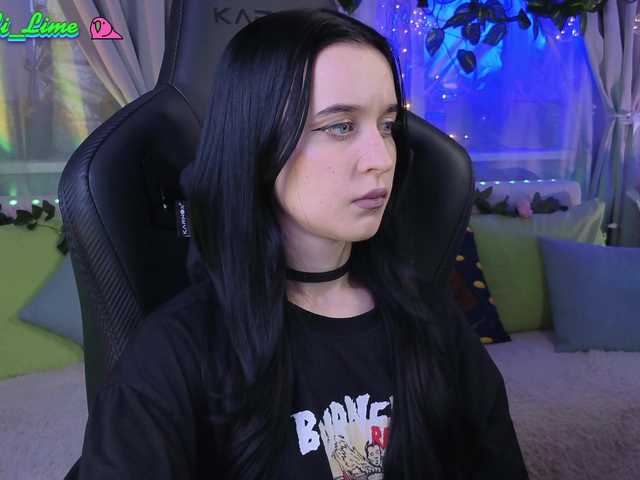 Snímky obrazovky vysielania Kira_Li_Lime