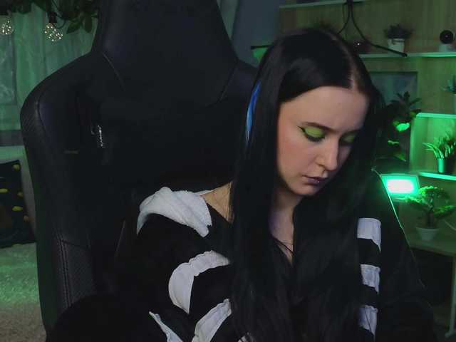 Snímky obrazovky vysielania Kira_Li_Lime