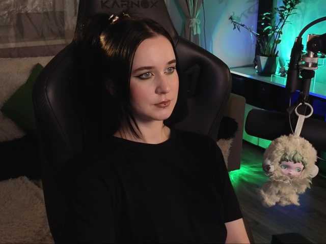 Snímky obrazovky vysielania Kira_Li_Lime