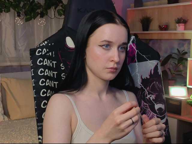 Snímky obrazovky vysielania Kira_Li_Lime