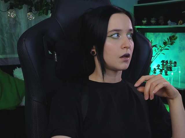 Snímky obrazovky vysielania Kira_Li_Lime