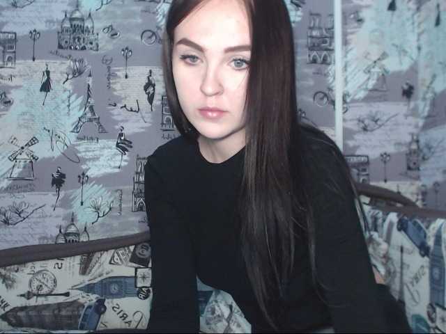 Snímky obrazovky vysielania KiraLunary