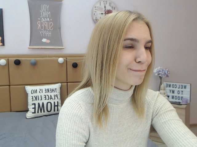 Snímky obrazovky vysielania KiraMoriss