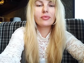 Snímky obrazovky vysielania GLAMSQUIRT