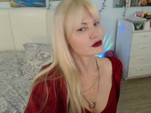 Snímky obrazovky vysielania GLAMSQUIRT