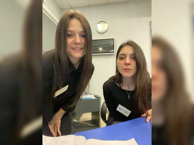 Snímky obrazovky vysielania Kiss-Ki