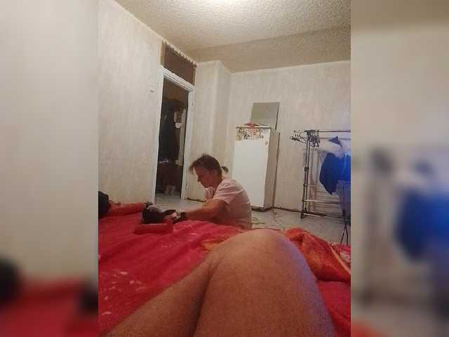 Snímky obrazovky vysielania KissaAndr
