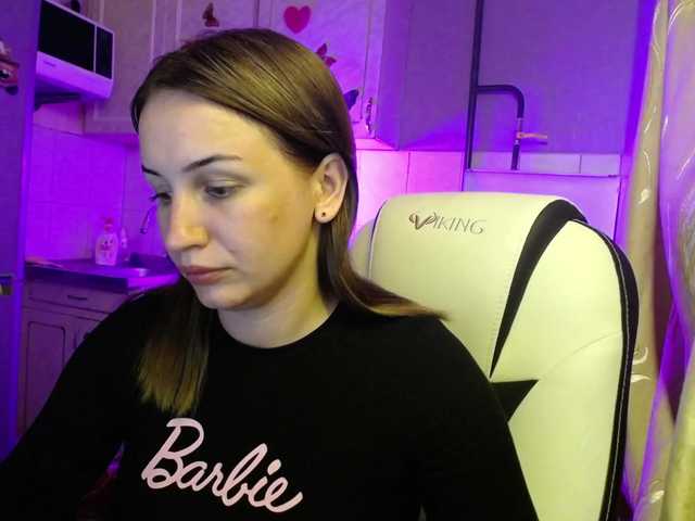 Snímky obrazovky vysielania AnetShwarz