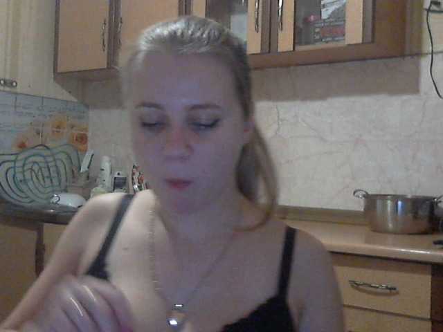 Snímky obrazovky vysielania KittenLedy