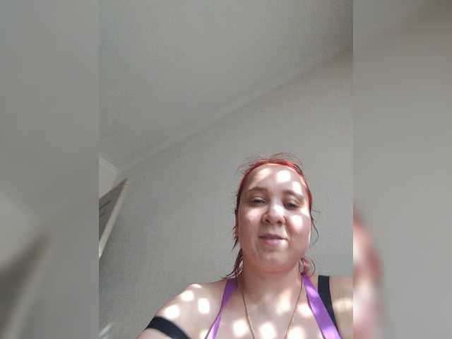 Snímky obrazovky vysielania Kitti88