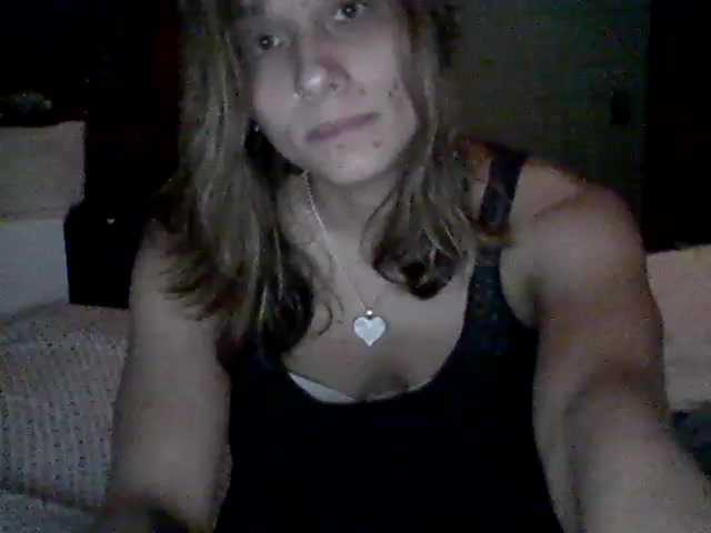 Snímky obrazovky vysielania Kittyb2Daddy