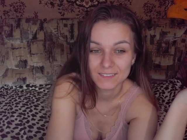 Snímky obrazovky vysielania kittykitty11