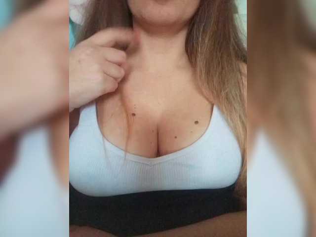 Snímky obrazovky vysielania Kittysmile
