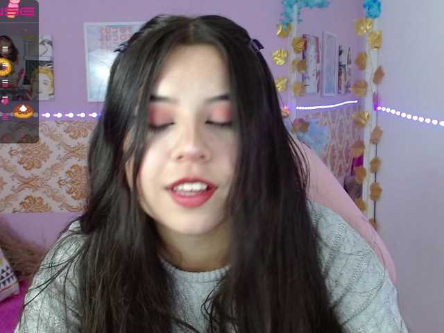 Snímky obrazovky vysielania kittyy-tay