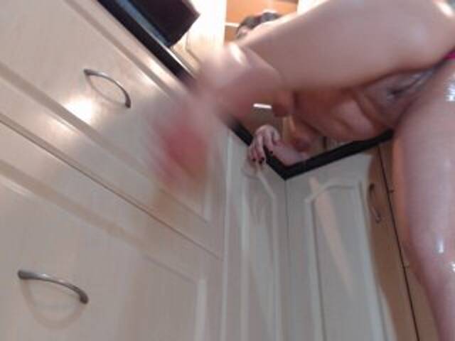 Snímky obrazovky vysielania KloeAss