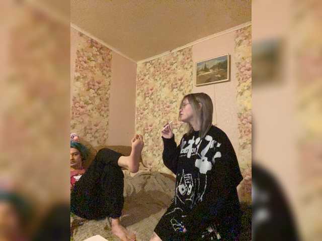 Snímky obrazovky vysielania KOKUSHIB