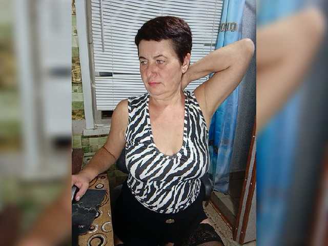 Snímky obrazovky vysielania NicoleOlla