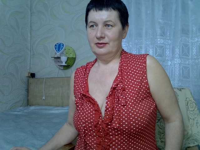 Snímky obrazovky vysielania NicoleOlla