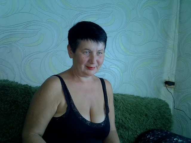 Snímky obrazovky vysielania NicoleOlla