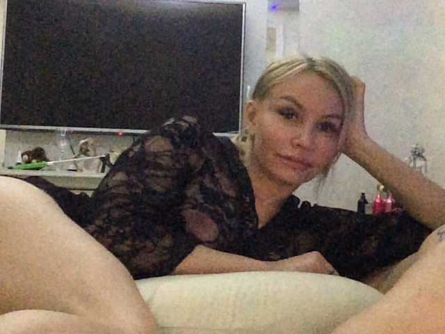 Snímky obrazovky vysielania Sexy13couple