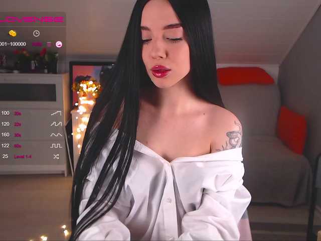 Snímky obrazovky vysielania CUTIE_KRISSSY