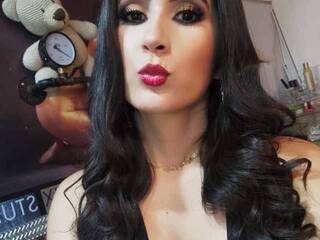 Erotický videohovor KristyDarlin1