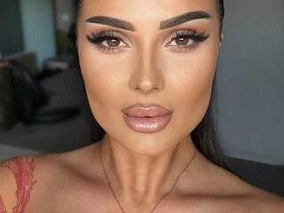 Erotický videohovor KylieSpicey