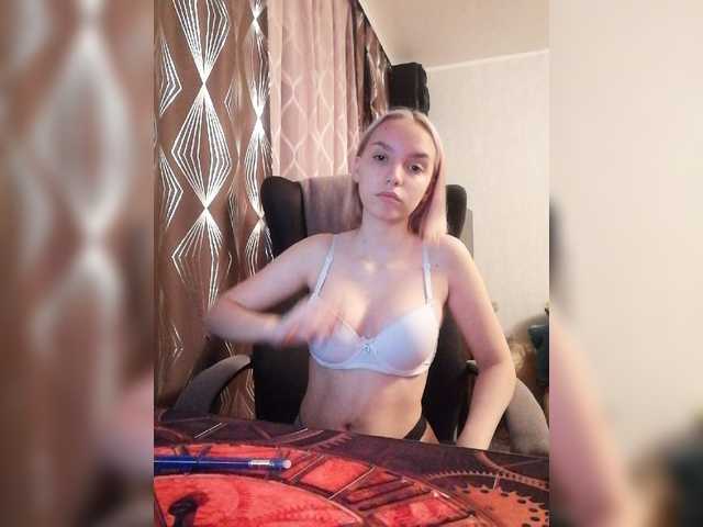 Snímky obrazovky vysielania Lady-Cat