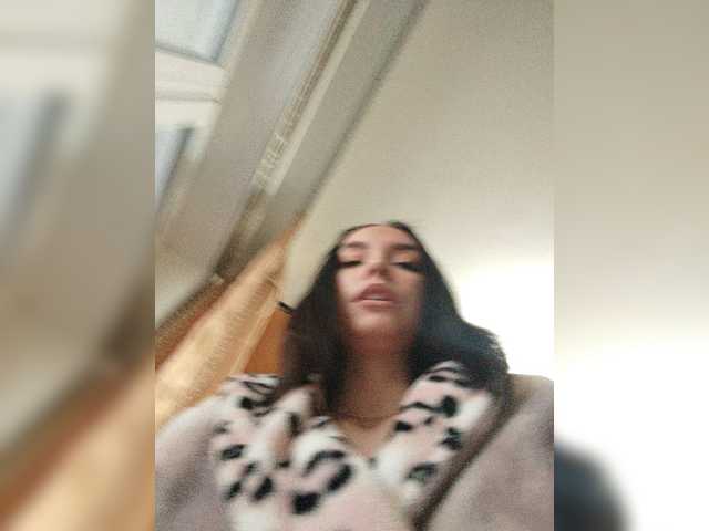 Snímky obrazovky vysielania Lady-Cat