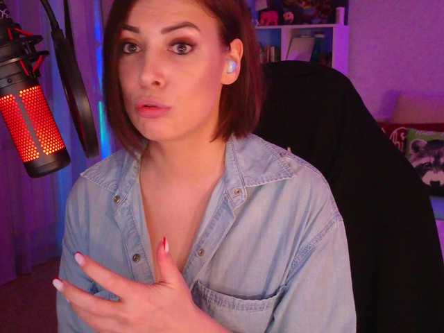 Snímky obrazovky vysielania LadyLLS