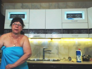 Snímky obrazovky vysielania LadyMature56