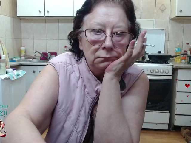 Snímky obrazovky vysielania LadyMature56