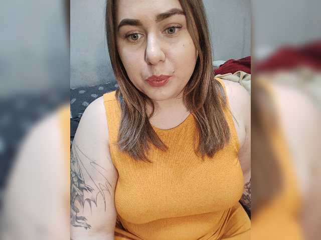 Snímky obrazovky vysielania LadyUniverse