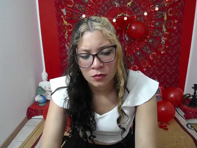 Snímky obrazovky vysielania lana-aniston