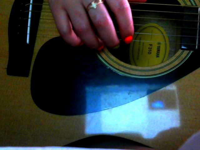 Snímky obrazovky vysielania t_w_i_n_k_l_e